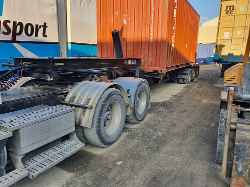 Container tipper trailer CRT